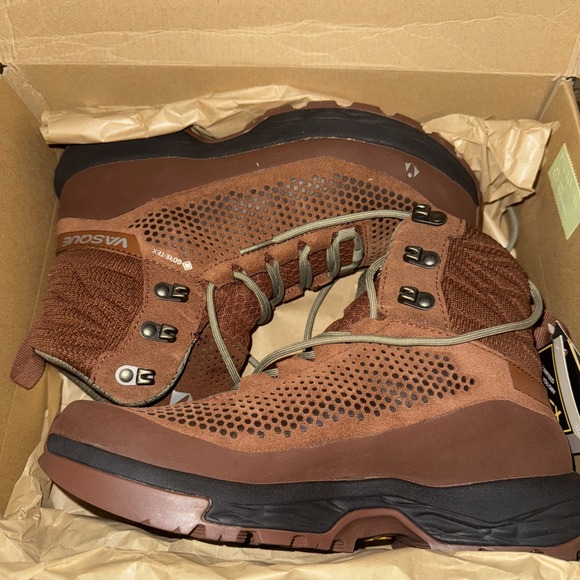 NEW Vasque® Women's 8 M Torre‎ AT GTX Mid Waterproof Hiking Boots in Cappuccino